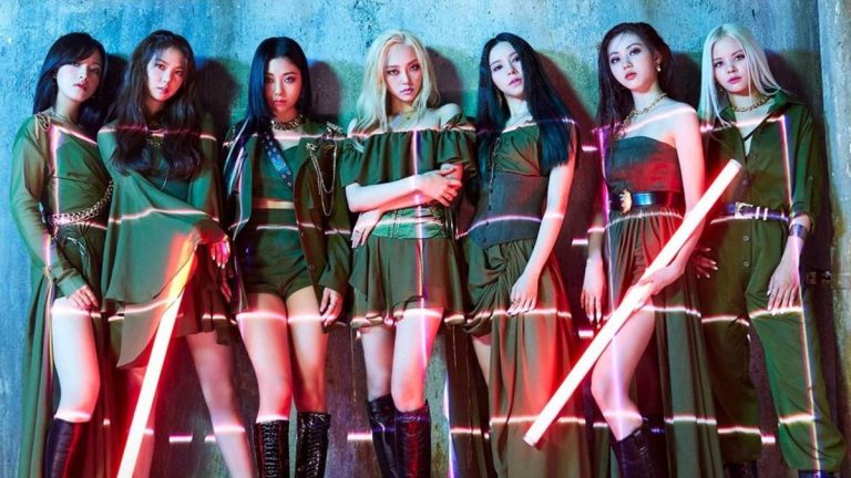 CLC - CLC Cetak Rekor Baru Mereka untuk 'HELICOPTER' CLC HELICOPTER
