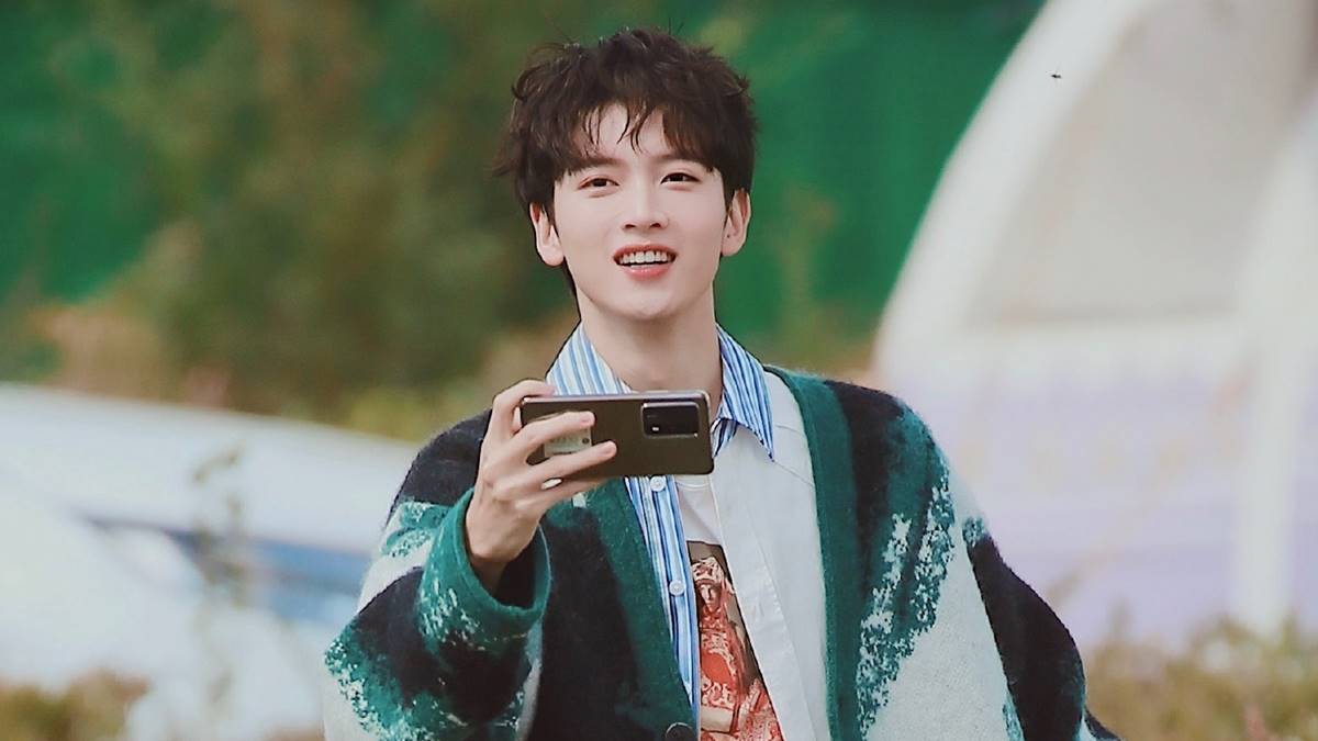 chen youwei - Chen Youwei Eks UNINE Terciduk Langsung Buang Bunga Pemberian Fans chen youwei