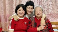 Huang Xiaoming Rayakan Tahun Baru Imlek dengan Nenek dan Ibunya, Netizen Singgung Angelababy