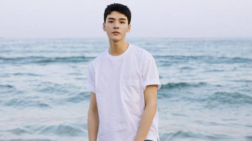 gong jun beach - Gong Jun dan Artis Lainnya Beri Dukungan Terhadap Kapas Xinjiang gong jun beach