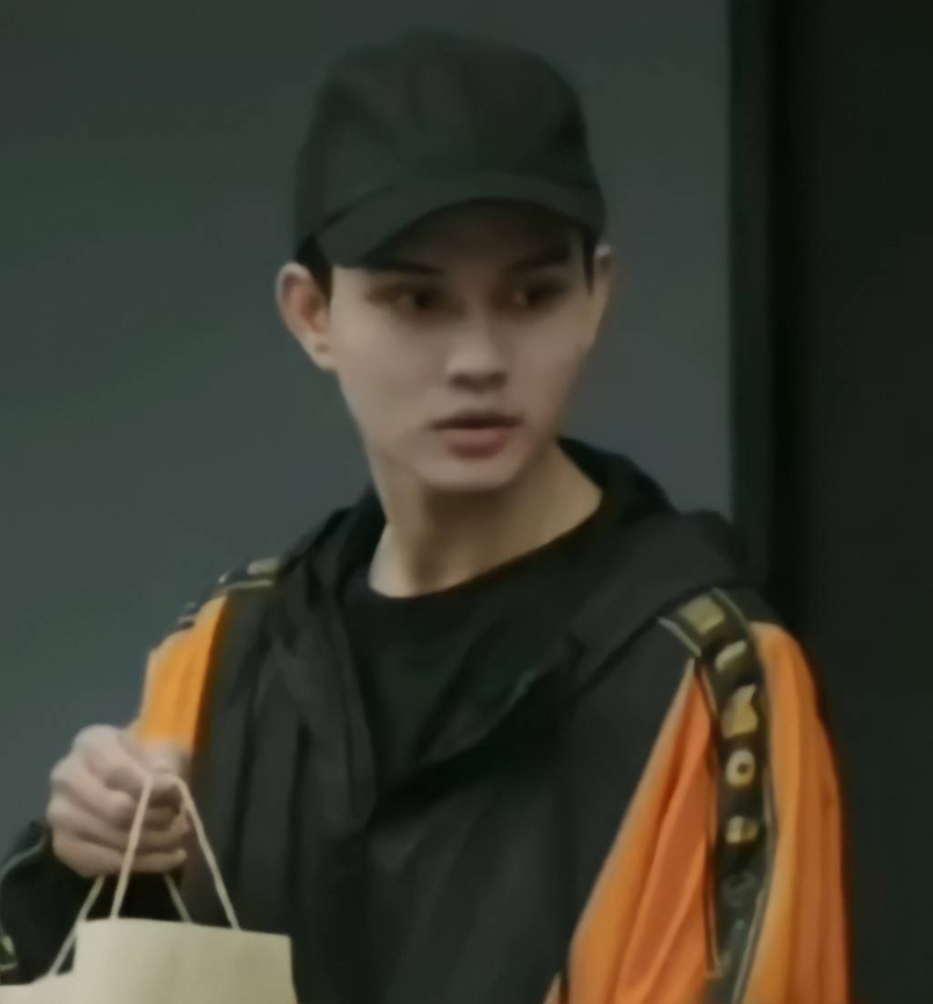 268828061 876942479648714 9041257166620202585 n - Mirip Bright Vachirawit, Pengantar Makanan Dalam Serial 'Bad Buddy' Jadi Sorotan Penampilan Gunh Pornchisanupong dalam serial 'Bad Buddy' Episode 7