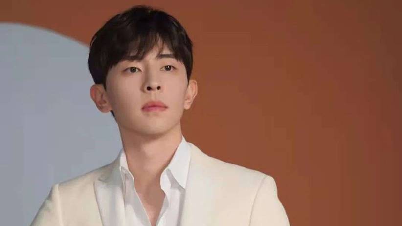 Deng lun handsome
