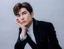 Rindu, Mew Suppasit Unggah Pesan Bermakna Ibunda nya