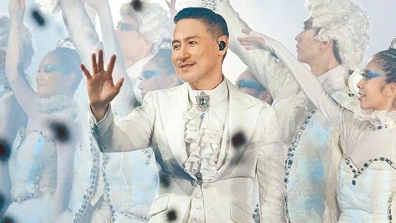 Sempat Didiagnosis Infeksi Paru-paru, Aktor Jacky Cheung Sukses Gelar Konser di Taipei