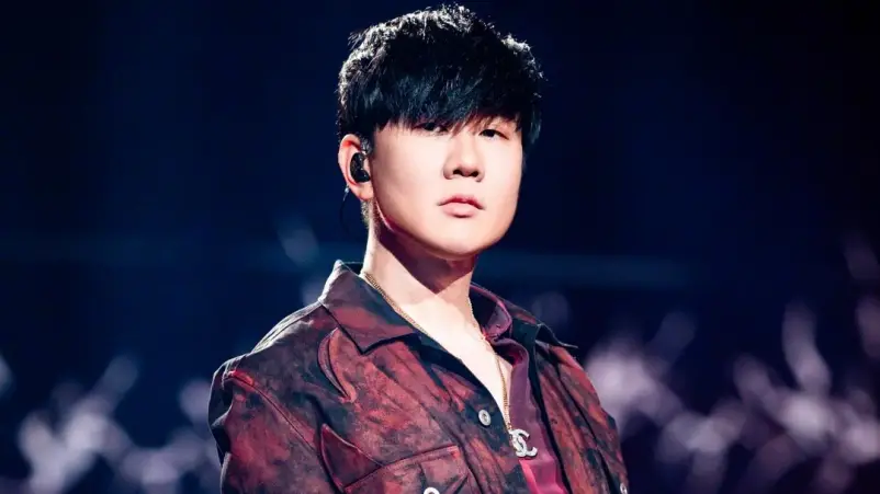 Netizen Ini Tuduh JJ Lin Jadi Pihak Ketiga Hubungannya Agensi Beri Tanggapan - JJ Lin Caught in Controversy Over Alleged Relationship Scandal, Management Responds! Netizen Ini Tuduh JJ Lin Jadi Pihak Ketiga Hubungannya, Agensi Beri Tanggapan!