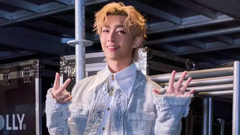 Poster Aaron Yan Ingin Mundur