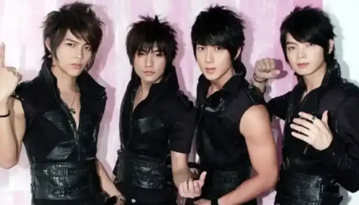 Netizen Tanya Soal Reuni Fahrenheit Usai F4 Kumpul Ini Kata Aaron Yan - Netizen Tanya Soal Reuni Fahrenheit Usai F4 Kumpul, Ini Kata Aaron Yan! Netizen Tanya Soal Reuni Fahrenheit Usai F4 Kumpul, Ini Kata Aaron Yan!