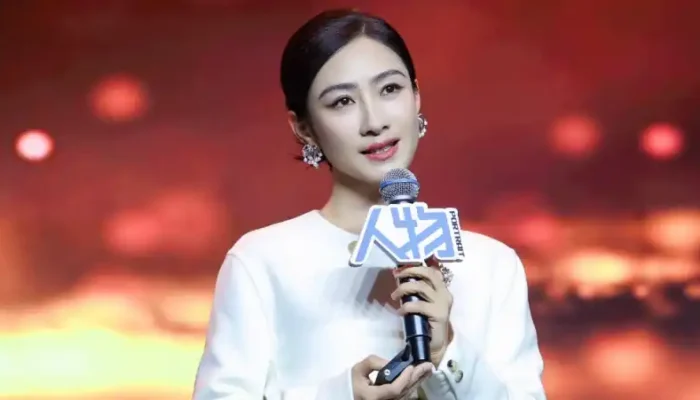 Tao Xinran Opens Up About Being Single after Divorce