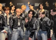 JO1 Jadi Artis Jepang Pertama yang Tampil di iHeartRadio Jingle Ball 2025