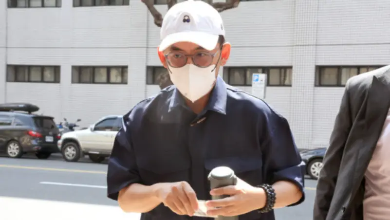 Mickey Huang Sampaikan Klarifikasi dan Minta Maaf Usai Tersandung Kasus Tabrak Lari