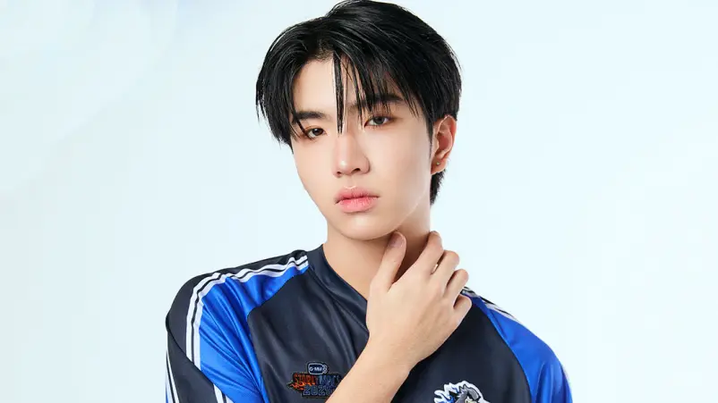 Aktor GMMTV Keen Suvijak Piyanopharoj Alami Cedera Pergelangan Kaki