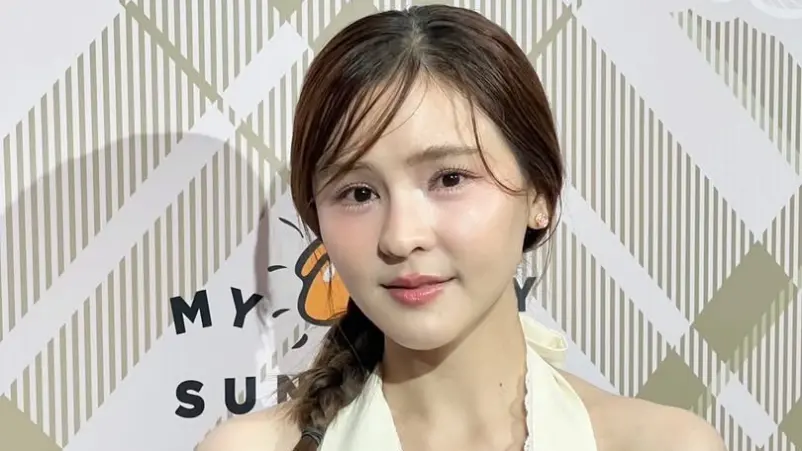 Aom Sushar Bahas Pernikahan Saya Belum Ingin Menikah - Thai Star Aom Sushar Talks About Marriage: Not in a Hurry Aom Sushar Bahas Pernikahan Saya Belum Ingin Menikah