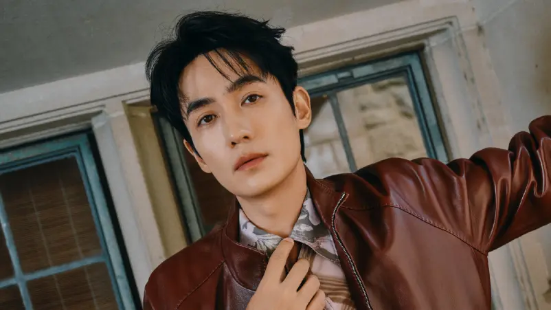 Zhu Yilong Beri Tanggapan Usai Dinominasikan sebagai Aktor Terbaik di Golden Rooster Awards