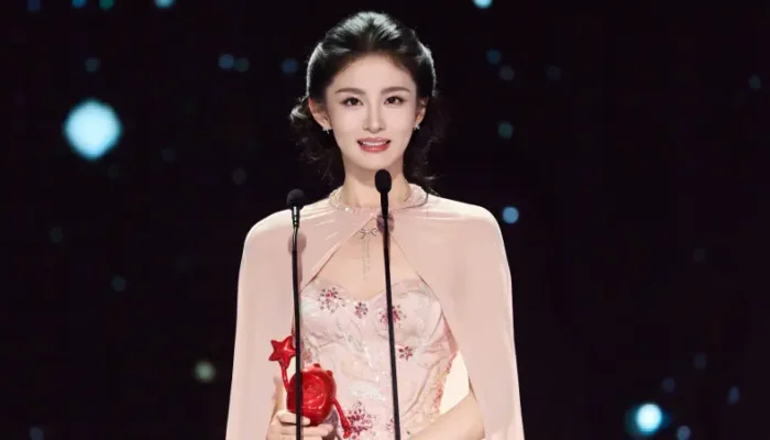Yu Zheng Responds to Zhao Qing’s Extreme Weight Loss Controversy