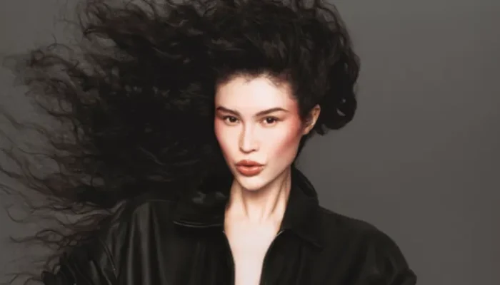 He Sui Tampil Kembali Pasca Melahirkan, Bicara Jujur soal Peran sebagai Ibu