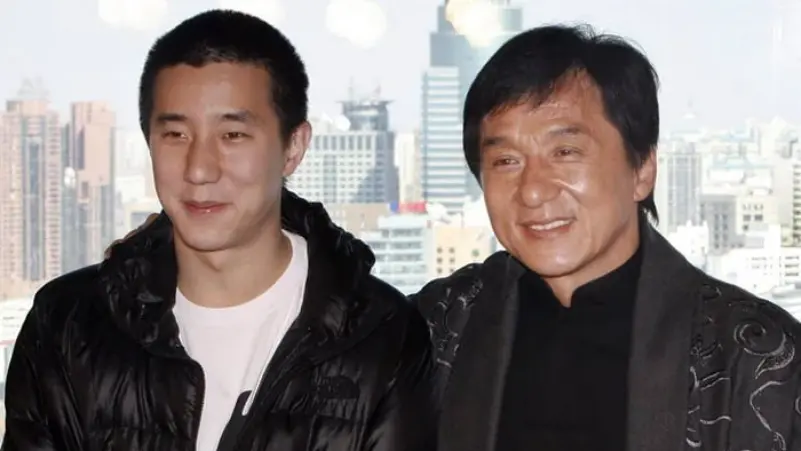 Jackie Chan Ungkap Hubungan dengan Putranya Telepon Hanya Setahun Sekali - Jackie Chan Opens Up About Distant Bond with His Son: One Call a Year Jackie Chan Ungkap Hubungan dengan Putranya, Telepon Hanya Setahun Sekali