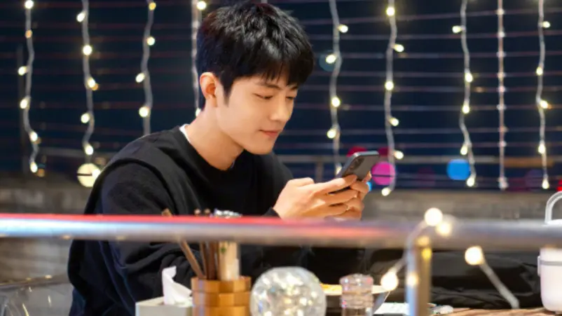 Xiao Zhan Ungkap Karakter Sheng Yang dalam Drama Sunshine by My Side Mirip Dirinya