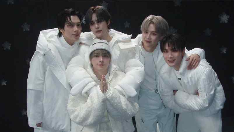 wayV eternal white album