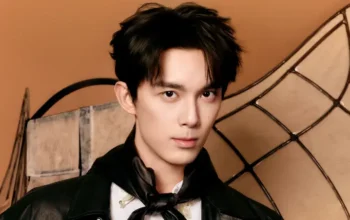 Profesional Banget, Leo Wu Rela Rela Kunyah Es Batu saat Syuting di Musim Dingin