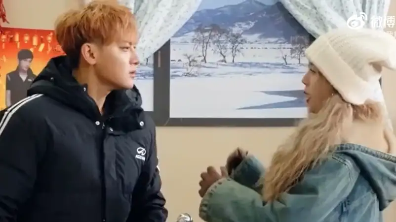 Huang Zitao Klarifikasi Usai Tampar Sang Istri di Acara Variety Show