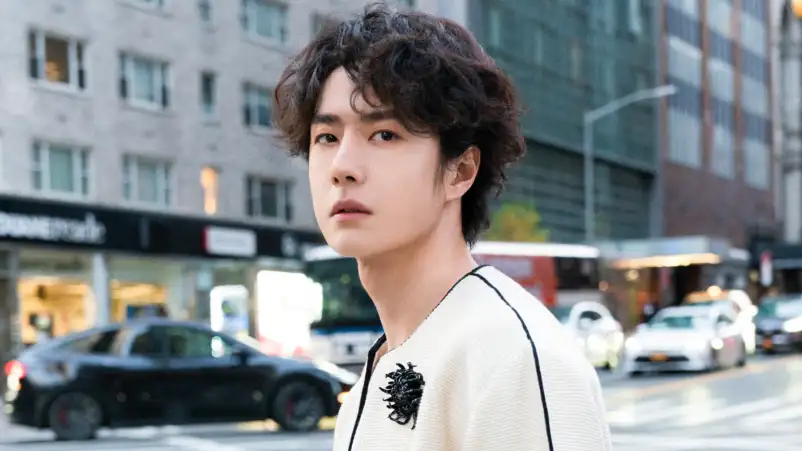 Wang Yibo Resmi Perpanjang Kontrak dengan Yuehua Entertainment - Wang Yibo Renews Contract with Yuehua Entertainment Wang Yibo Resmi Perpanjang Kontrak dengan Yuehua Entertainment