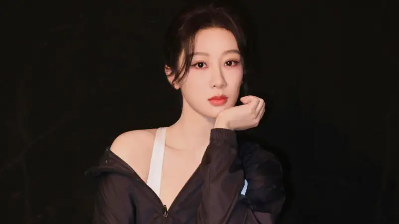 Fan Club Yang Zi Umumkan Penangguhan Usai Alami Polemik Keuangan - Fan Club Yang Zi Umumkan Penangguhan Usai Alami Polemik Keuangan Fan Club Yang Zi Umumkan Penangguhan Usai Alami Polemik Keuangan