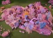 JKT48 Releases “12 Seconds” MV, Team Love Brings Fairytale Romance Concept