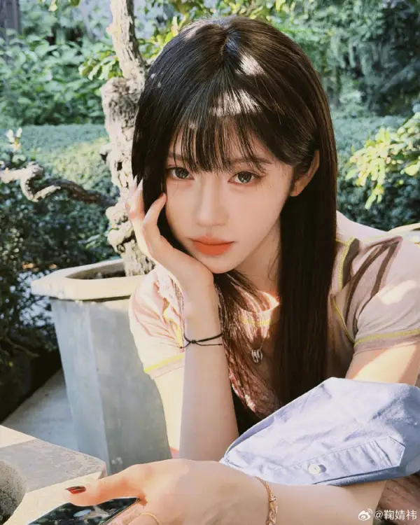 Ju Jingyi - 8 Mantan Anggota SNH48 yang Sukses Berkarier di Dunia Hiburan Tiongkok Ju Jingyi