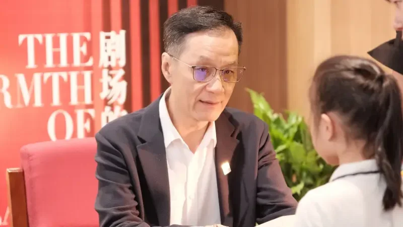 Aktor Senior Feng Yuanzheng Soroti Kemampuan AI dalam Penciptaan Akting
