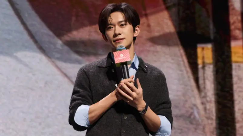 Gunakan Foto Jackson Yee untuk Iklan Tanpa Izin Perusahaan Ini Kena Denda Hingga Izin Dicabut - Company Previously Sued for Using Jackson Yee’s Image Fined and Had Business License Revoked Gunakan Foto Jackson Yee untuk Iklan Tanpa Izin, Perusahaan Ini Kena Denda Hingga Izin Dicabut