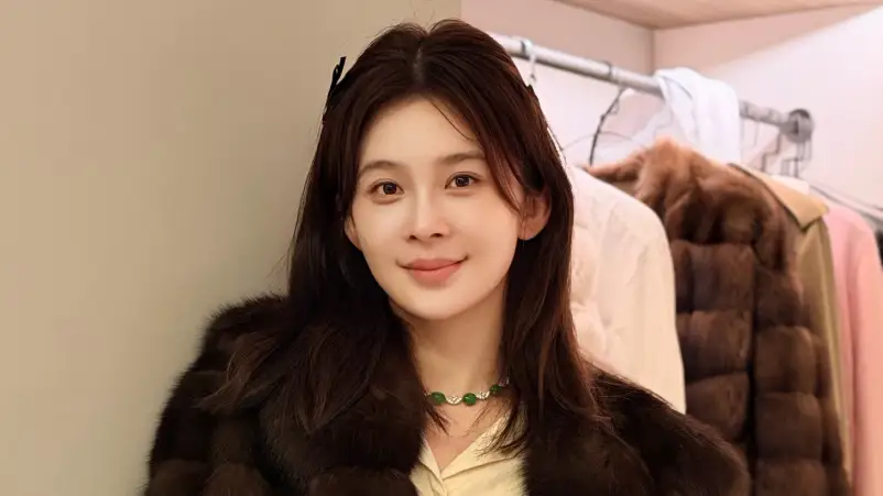 Zhao Yingzi Ungkap Alasan Sulit Bertahan di Industri Hiburan - Zhao Yingzi Reveals Struggles in Entertainment Industry Zhao Yingzi Ungkap Alasan Sulit Bertahan di Industri Hiburan