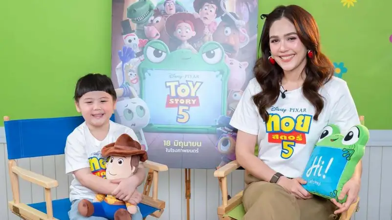 Chompoo Araya dan Putrinya Gale Jadi Pengisi Suara di Film Toy Story 5