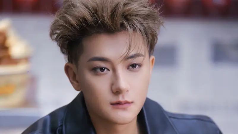 Huang Zitao Datangi Kantor Samsat Usai Ditilang Karena Parkir Ilegal