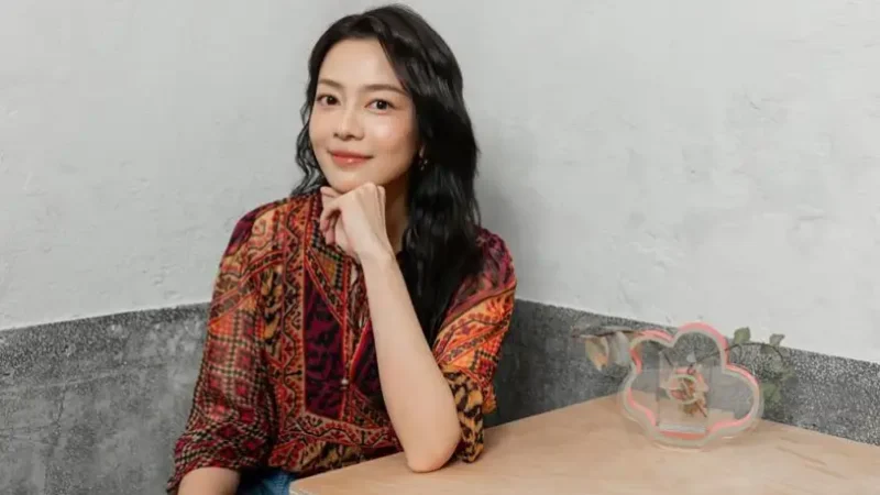 Istri Vic Zhou, Yu Hongyuan, Ungkap Alasan Comeback ke Dunia Hiburan