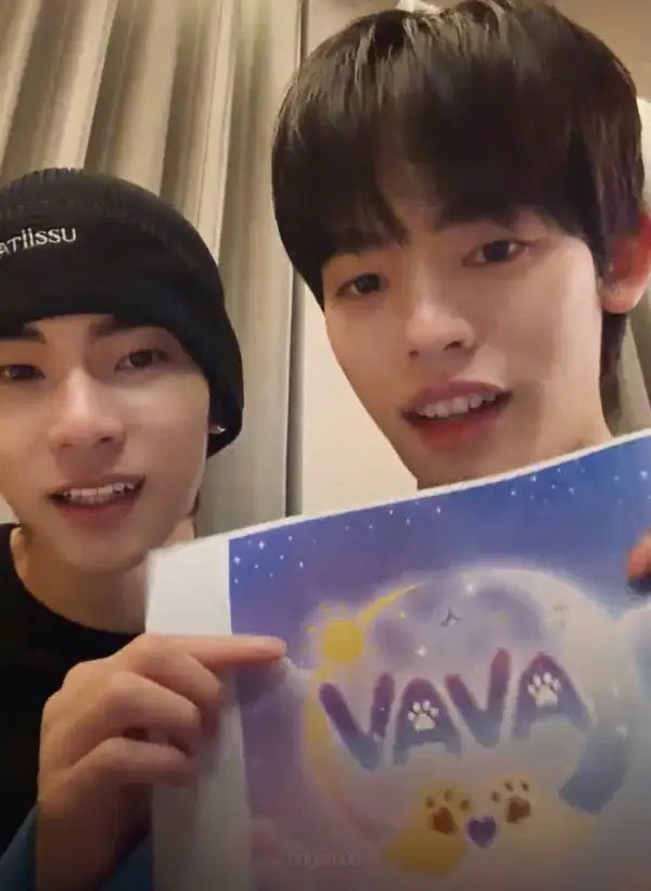 Nama Fandom Teetee Por VAVA - TeeTee Wanpichit dan Por Suppakarn Umumkan Nama Fandom “VAVA” Nama Fandom Teetee Por “VAVA”