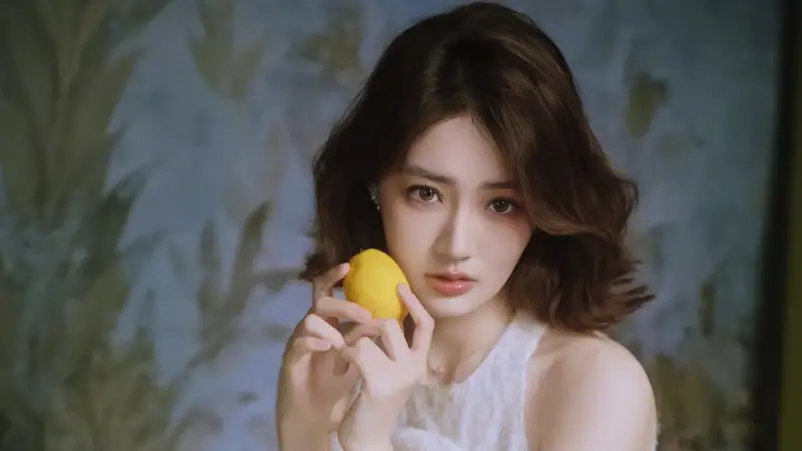 Xu Lu Curhat Klinik Kecantikan Tutup Mendadak Kartu Perawatan Seumur Hidup Hangus - Chinese Actress Xu Lu Shares Frustration After Beauty Clinic Suddenly Closes Xu Lu Curhat Klinik Kecantikan Tutup Mendadak, Kartu Perawatan Seumur Hidup Hangus