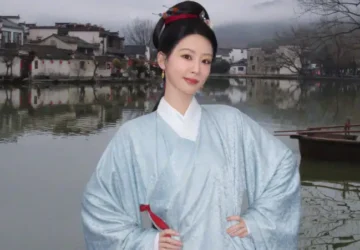 Yang Zi Tulis Pesan Perpisahan Menyentuh untuk “The Heir”