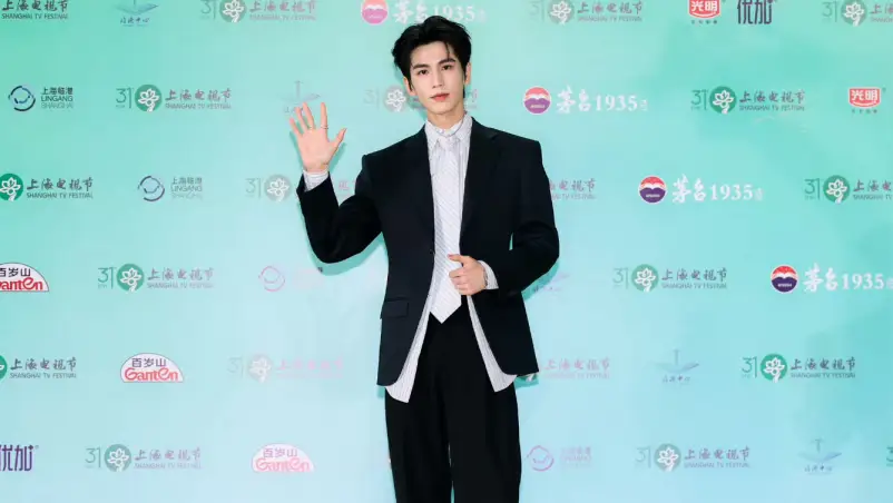 Zhang Linghe Ungkap Ambisi Raih Penghargaan Magnolia Awards - Zhang Linghe Ungkap Ambisi Raih Penghargaan Magnolia Awards Zhang Linghe Ungkap Ambisi Raih Penghargaan Magnolia Awards